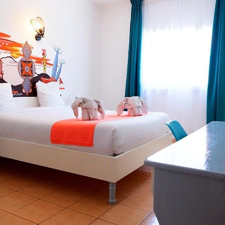סילאוס Hotel Du Cirque מראה חיצוני תמונה